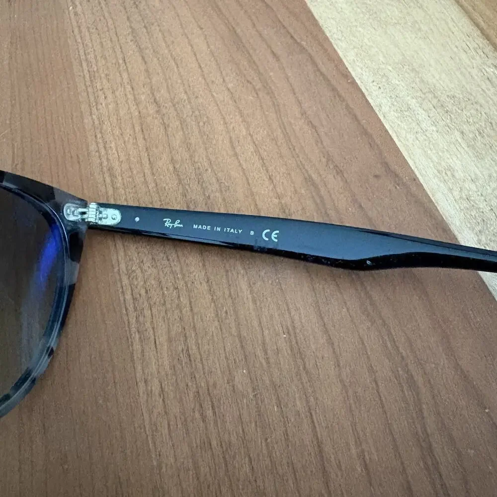 Ray-Ban RB2185 Wayfarer II Sunglasses Black Plastic Frame Gray Tinted 52-18